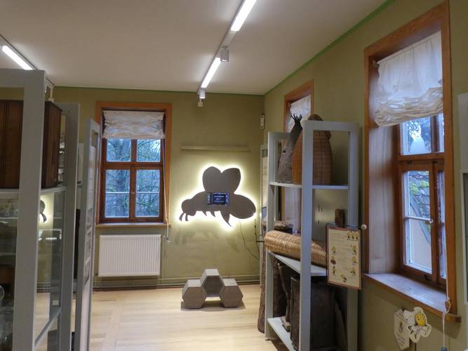 modernisierte LED Beleuchtung in der Ausstellung des Bienenmuseums Weimar