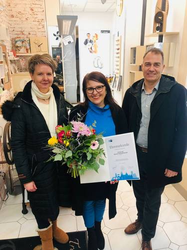 Jana Burkhardt (IHK), Susanne Schmidt-Kämpfe und Oberbürgermeister Peter Kleine.