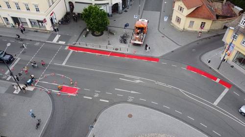 Straßenmarkierungsarbeiten in der Steubenstraße/Ecke Amalienstraße, Archiv