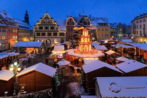 Auch in diesem Jahr gibt es wieder eine Vereinshütte zur Weimarer Weihnacht auf dem Marktplatz gegenüber der Märchenhütte