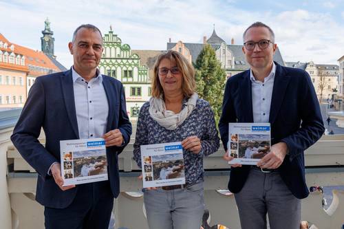 Oberbürgermeister Peter Kleine, Ute Böhnki (Behinderten- und Seniorenbeauftragte der Stadt Weimar) und Carsten Wiedenfeld (Johanniter, LIGA der Freien Wohlfahrtspflege der Stadt Weimar)