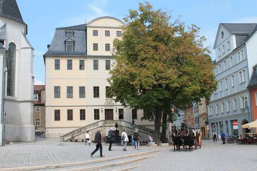 Ehem. Wilhelm-Ernst-Gymnasium am Herderplatz 14, Archivbild.