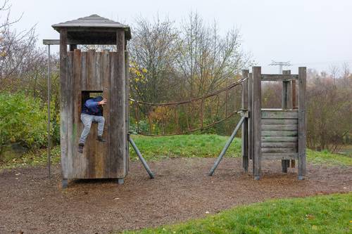 Spielplatz Bonhoefferstraße (Spielberg)