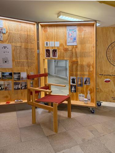 Bauhaus-Koffer geöffnet