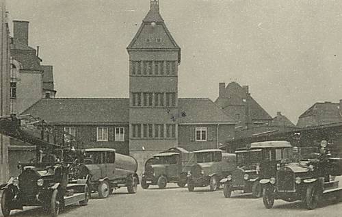 Blick auf den Innenhof der Feuerwache mit Depot der Feuerwehr Weimar um 1930 ©Foto: Sammlung Kurt Schindler tag des offenen denkmals