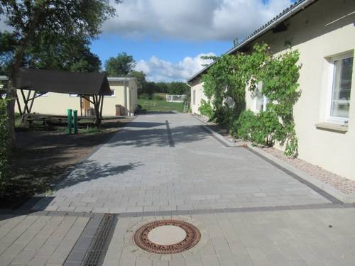 Neuer Weg zum Katzenhaus ©Stadt Weimar 02 weg zum katzenhaus neu
