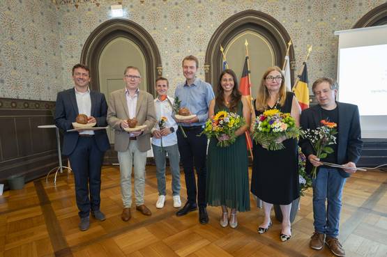 Der Preis, den der Oberbürgermeister der Stadt Weimar gemeinsam mit dem Weimarer Dreieck e.V. vergibt, geht in diesem Jahr an das Musikprojekt "Youth. Europe. Music – Das Weimarer Dreieck der Jugend – musikalisch belebt"