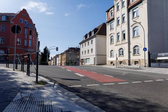 Kreuzungsbereich Richtung Ernst-Thälmann-Straße/Fuldaer Straße