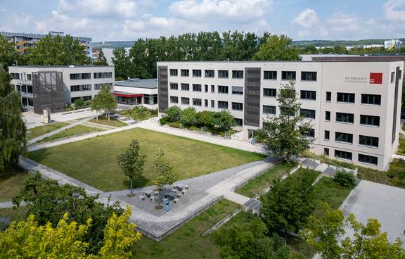 Blick auf den sanierten Campus