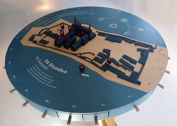 Modell Kloster Maulbronn, 2025, ca. 2,50 m Durchmesser, gefertigt aus durchgefärbtem blauen MDF