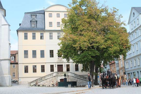 Die vierte Auflage des "Forum Dialog" fand auf Einladung von Oberbürgermeister Peter Kleine im Festsaal im Herderplatz 14 statt. Archivbild.