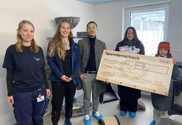 Gruppenfoto Spendenübergabe