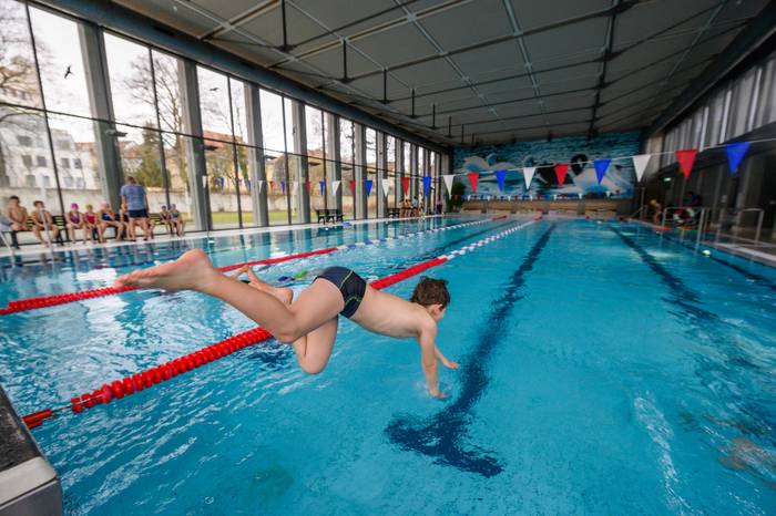 Schwimmhalle Schwanseebad, Archivbild.