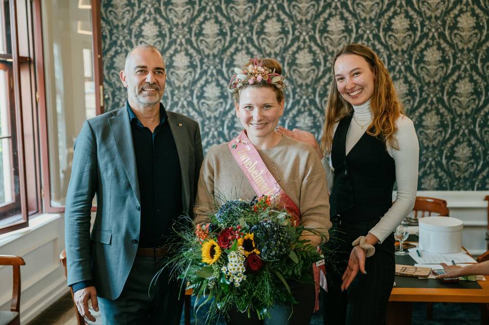 OB Kleine, Roswitha I. und Johanna Will nach der Wahl.