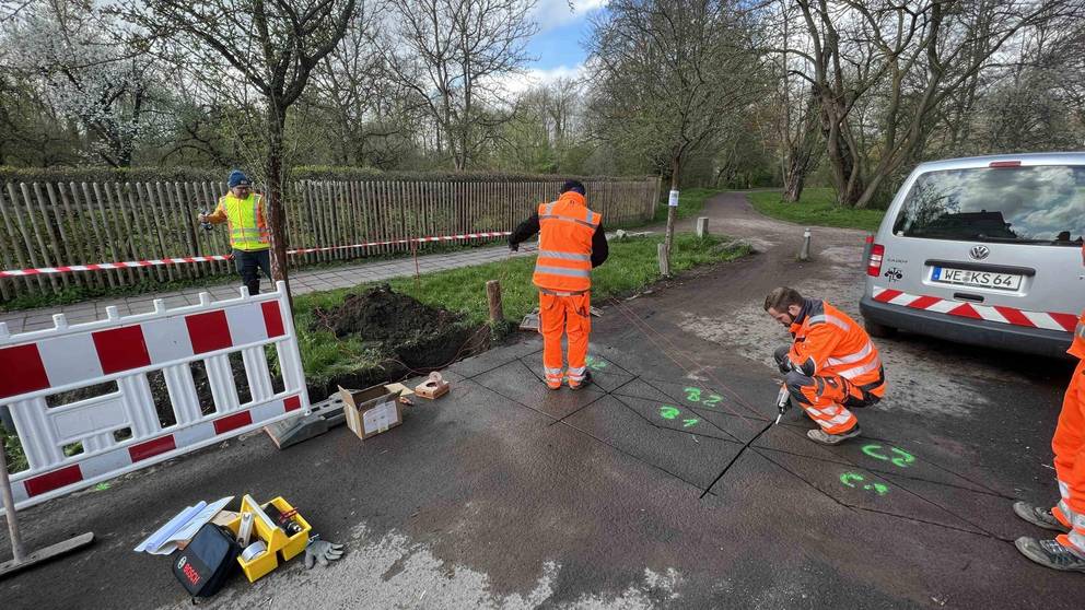 Die Dauerzählstelle wurde vom Land Thüringen und der AG Fahrradfreundliche Kommune Thüringen gefördert und vom Kommunalservice Weimar eingebaut.