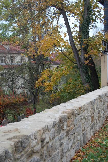 Jüdischer Friedhof: Grenz- und Stützmauer instandgesetzt