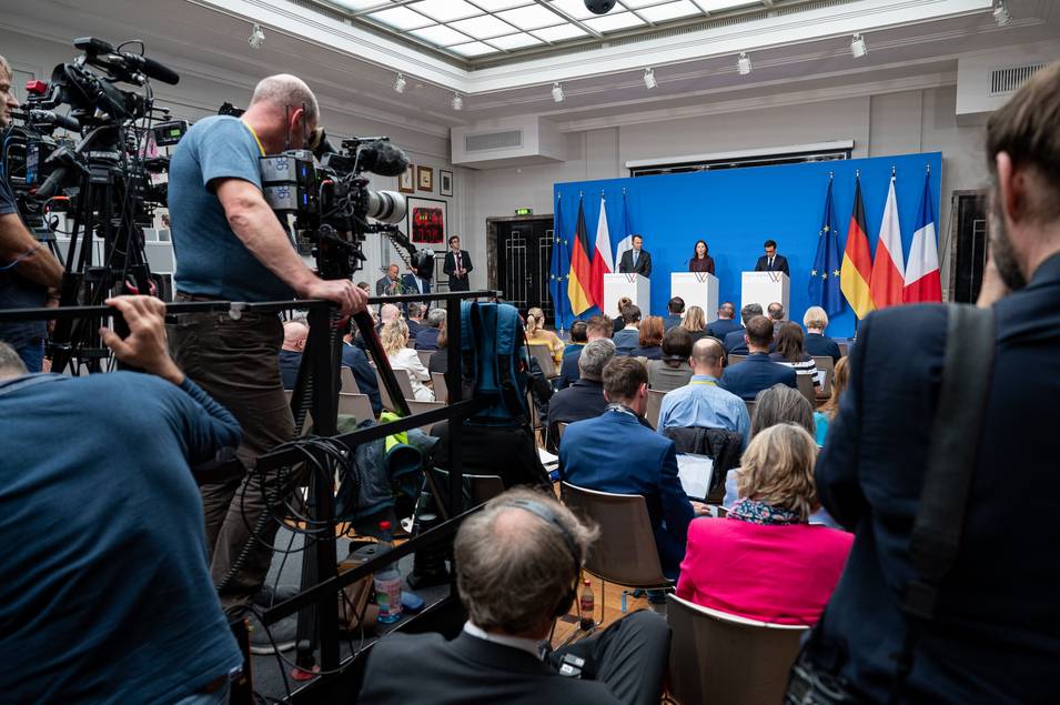 Pressekonferenz im Hotel Elephant.