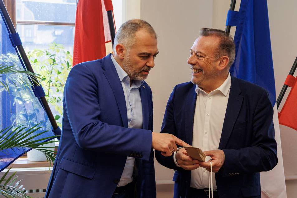 Oberbürgermeister Kleine und Marc Gricourt, Bürgermeister aus Blois