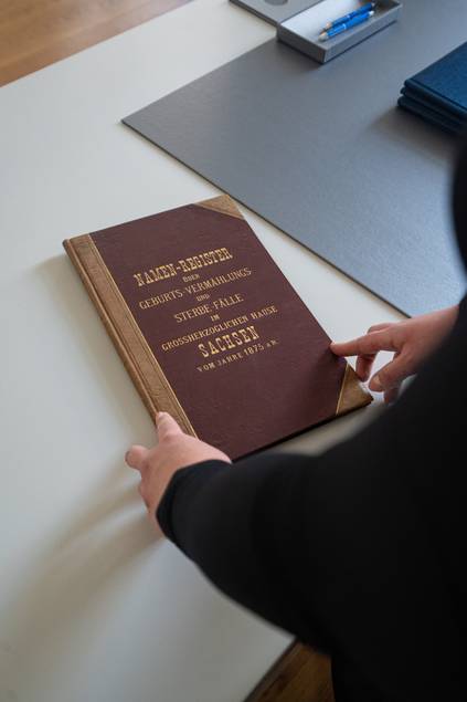 Das Archiv des Standesamtes verwaltet auch das Namensregister des Weimarer großherzöglichen Hauses seit 1875