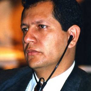 Dr. Luis Guillermo Perez Casas | Kolumbien, Rechtsanwalt