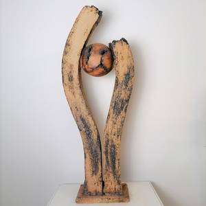 Balance, Keramik, 125 x 40 cm, 2025 © Reinhard Keitel Balance, Keramik, 125 x 40 cm, 2025
