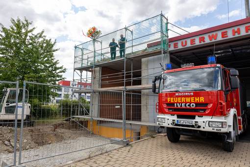 Richtfest für Erweiterung des Feuerwehrgerätehauses in Legefeld