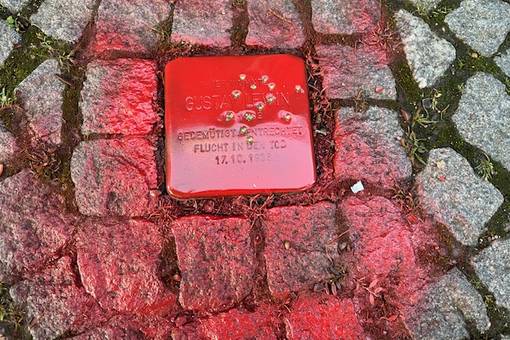Erneute Schändung von Stolpersteinen in Weimar
