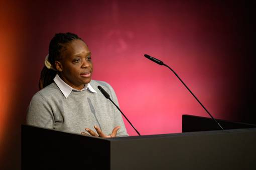 Karen Mukwasi während ihrer Dankesworte