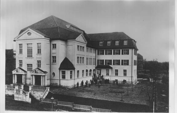 Neu eröffnetes Volkshaus, 1908