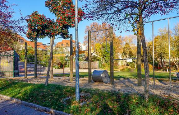 https://stadt.weimar.de/de/familie-spielplaetze-detail/spielplatz-spitalweg-kinderhaus.html
