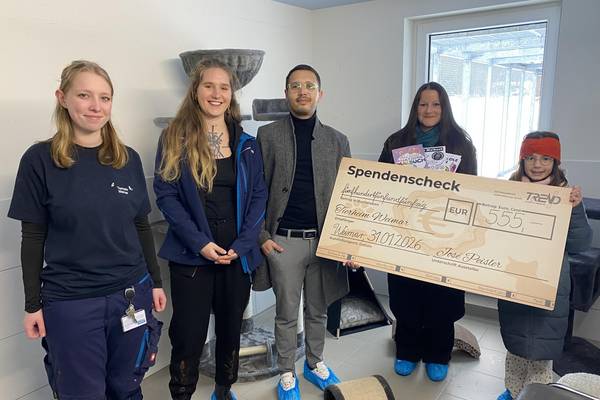 Gruppenfoto Spendenübergabe