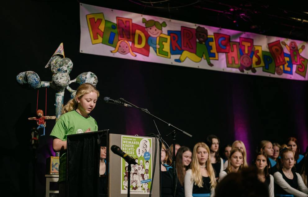 Die Kinderjury verlas Ehrungen für alle Nominierten.